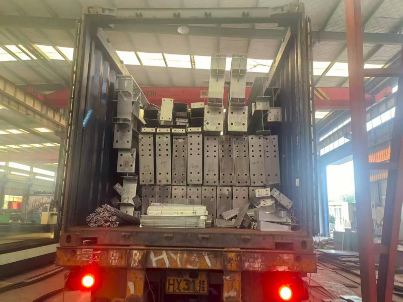 தனிப்பயனாக்கப்பட்ட எஃகு அமைப்பு கால்வனேற்றப்பட்ட ஆலை பால்க்லேண்ட் தீவுகளுக்கு அனுப்பப்பட்டது