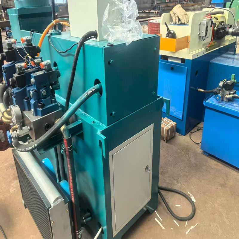 புதிய நூல் உருட்டல் உபகரணங்கள் பற்றிய செய்திகள்