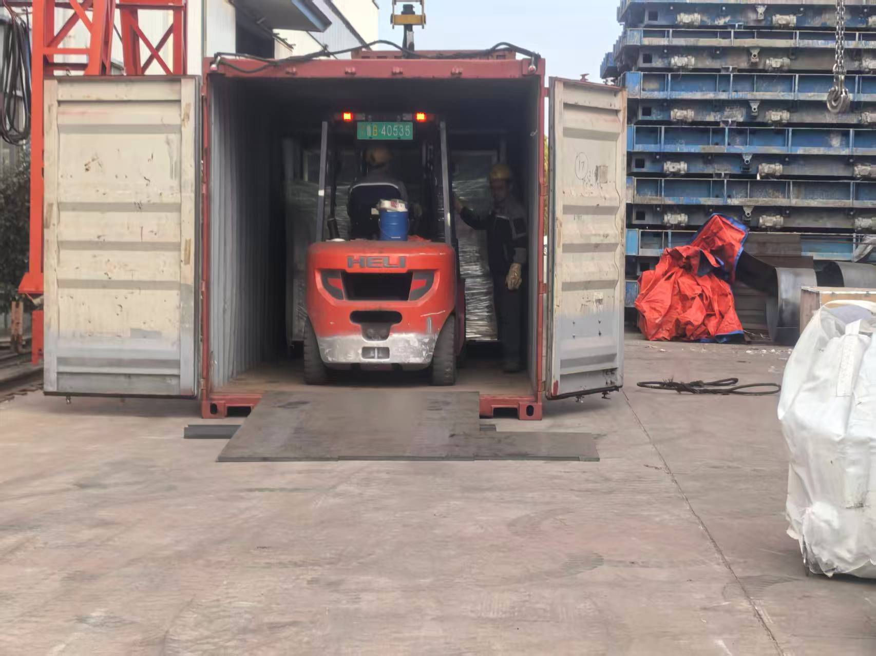 Liweiyuan Steel Structure இன் எஃகு கட்டமைப்பு ஆதரவு தயாரிப்புகளை சிலிக்கு ஏற்றுமதி செய்த செய்தி